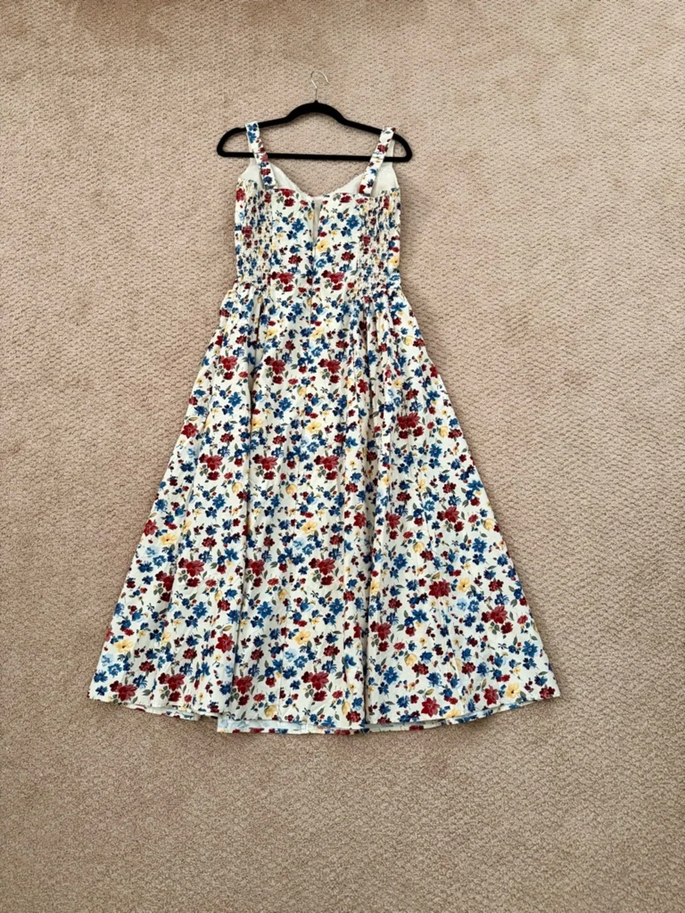 Abercrombie & Fitch Bra-Free Dylan Midi Cream Floral Dress - Picture 2 of 8
